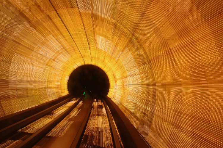 Tunnel (Pexels)