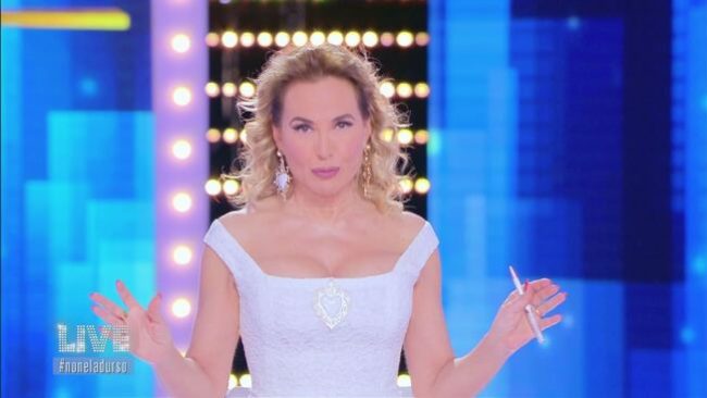 barbara d'urso succede