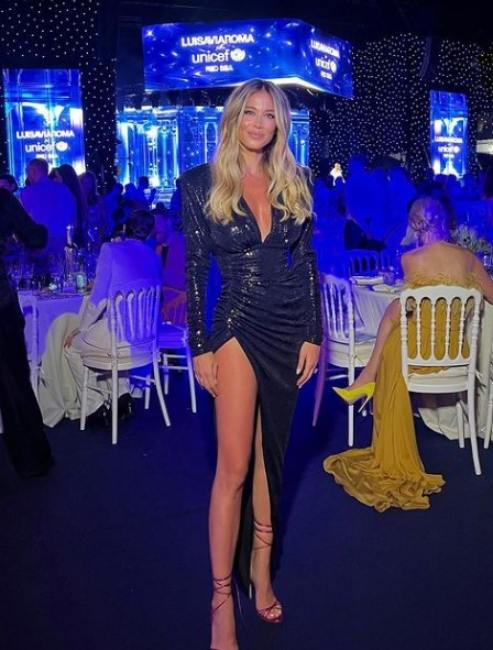 Diletta Leotta: non uno ma due spacchi vertiginosi! 9 diletta leotta spacchi