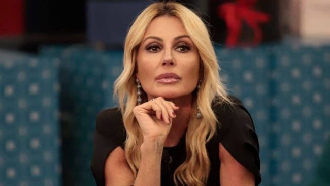 nathaly caldonazzo confessione