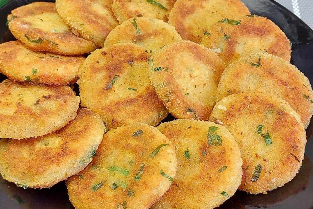 Hai 3 patate ed 1 uovo? La ricetta bomba da fare subito!