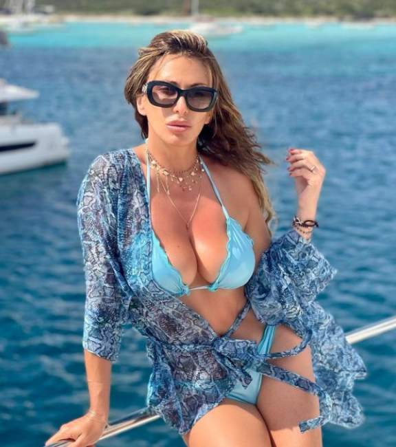sabrina salerno bikini bomba