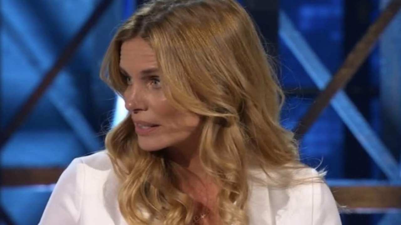 Filippa Lagerback tristissima per la figlia: doveva accadere 8 Filippa leggilo.org 17.08.2022 1