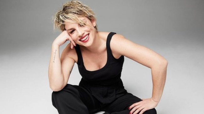 emma marrone bikini da urlo