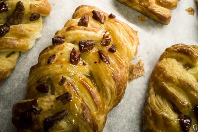 Pasta sfoglia e noci? La ricetta bomba per la colazione e non solo!