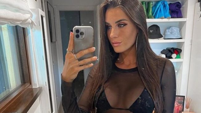valentina vignali lato b