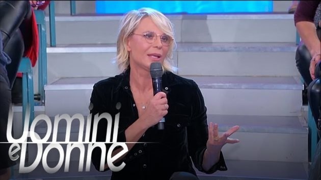 Uomini e Donne: rinviato l’inizio