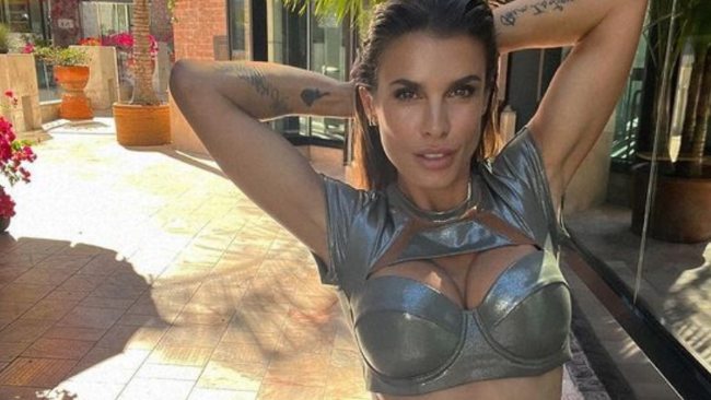 elisabetta canalis intimo è trasparente