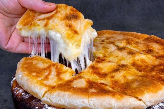 Focaccia ripiena filante: buonissima e facile da realizzare