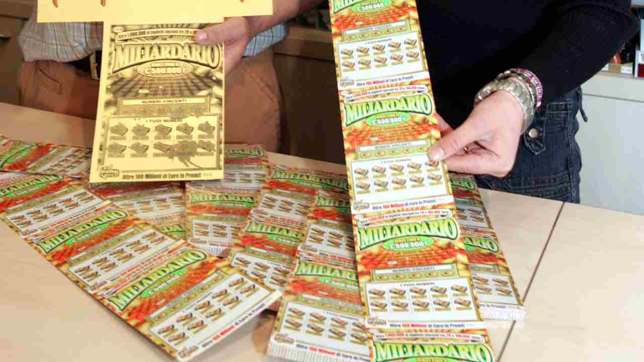 Gratta e vinci: con questi trucchi vinci quasi sicuramente! 8 gratta.vinci .vincenti leggilo.org 30.09.2022 1