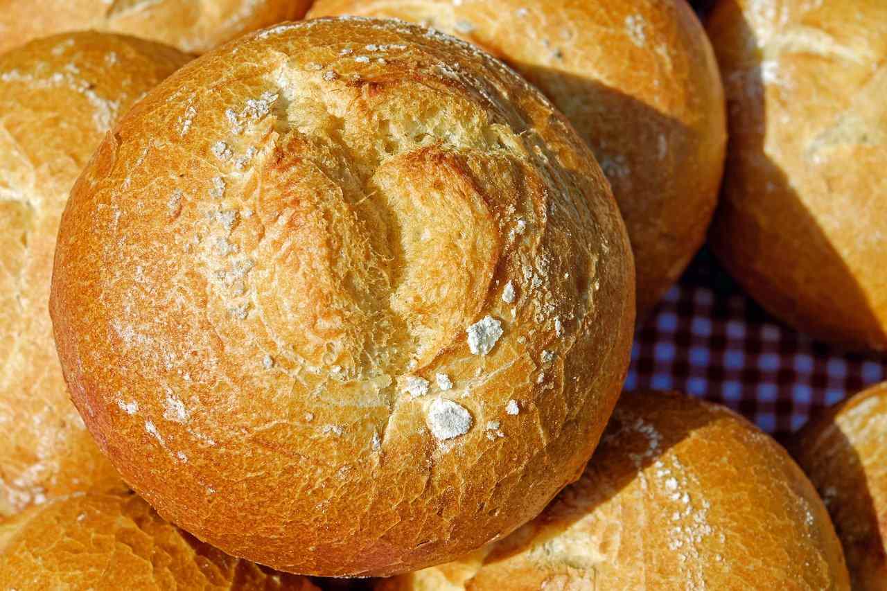 Pane: non serve comprarlo con questa facilissima ricetta