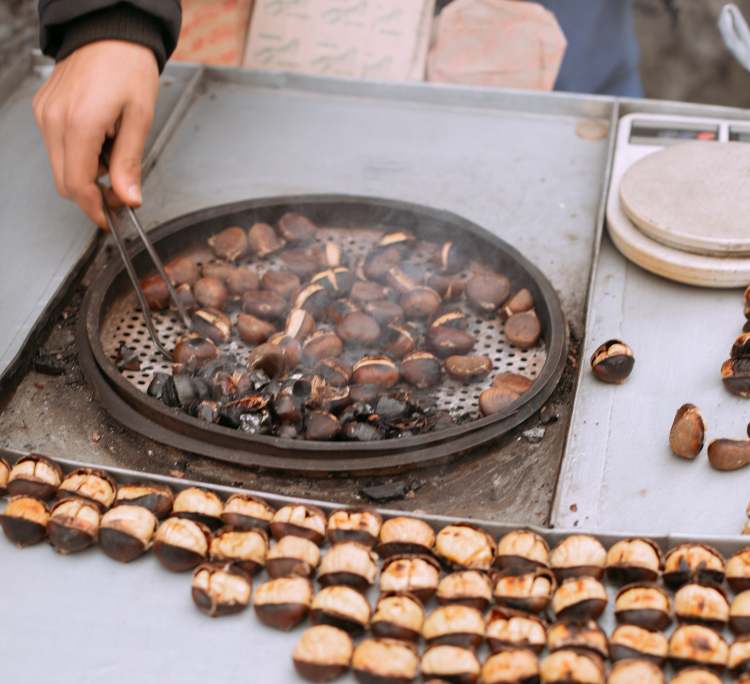 Castagne servite come caldarroste (Pexels)