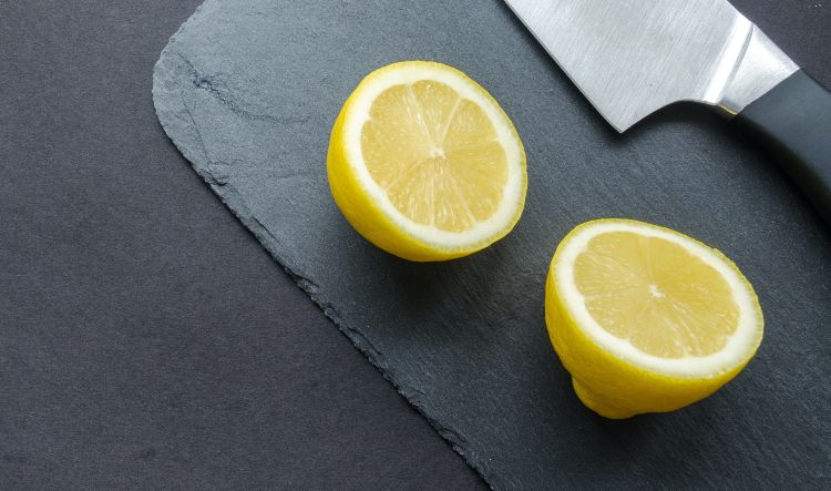 Succo di limone, alleato perfetto per l'igienizzazione (Pexels)