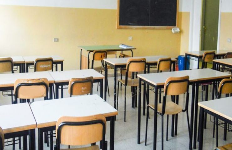 12enne scuola finestra