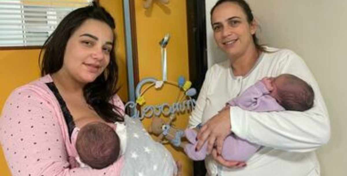 Mother and daughter give birth 24 hours apart 