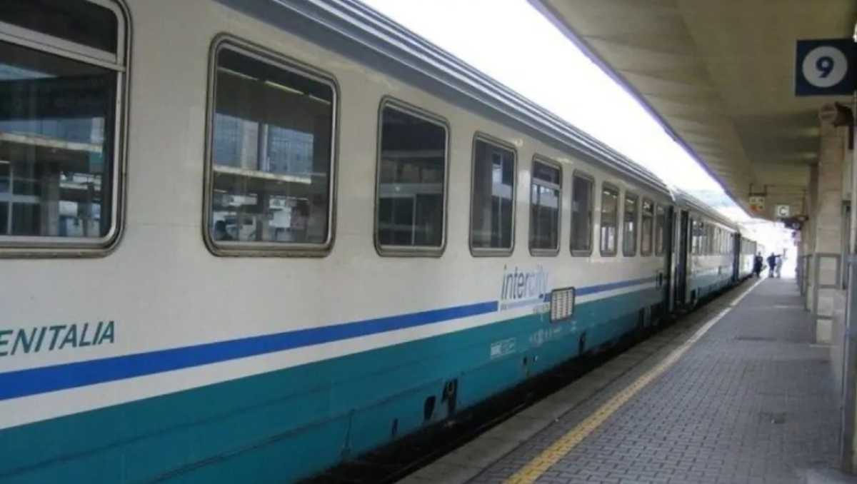 Roma travolto dal treno 