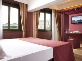 Albergo non vuole africane